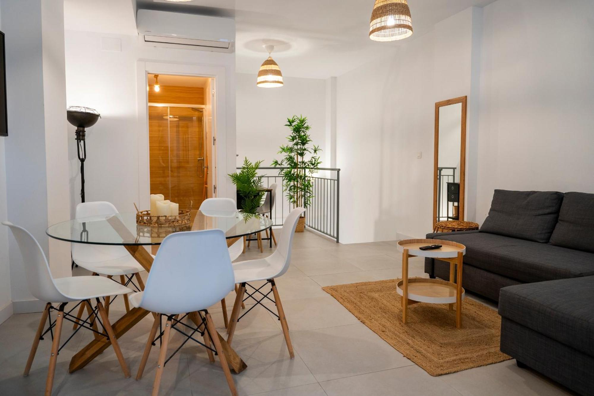 Apartment Andrea In Malaga Center Екстериор снимка